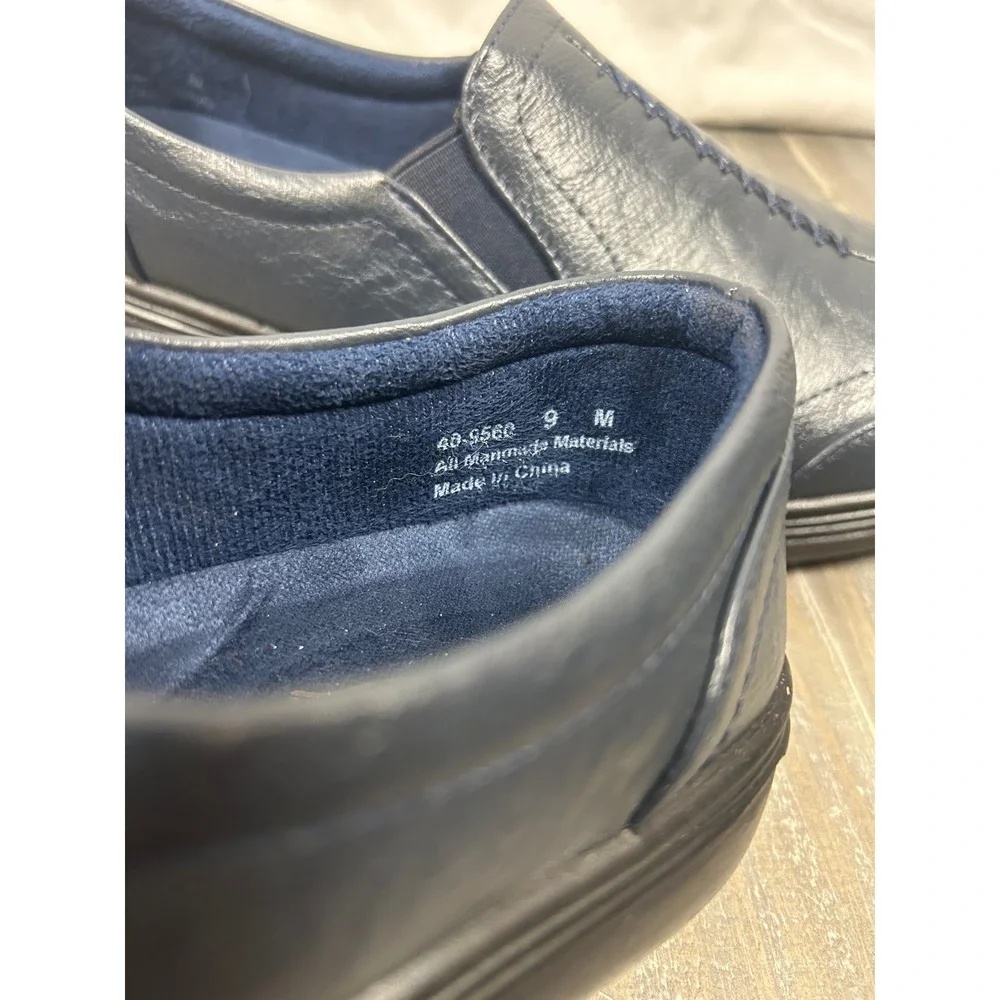 Easy Street Comfort Wave Navy Blue Slip On Loafers Womens 9 M 40-9560